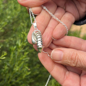 Model wearing Novelty Pull Chain Pendant Necklace - Fun Statement Jewelry lifestyle look