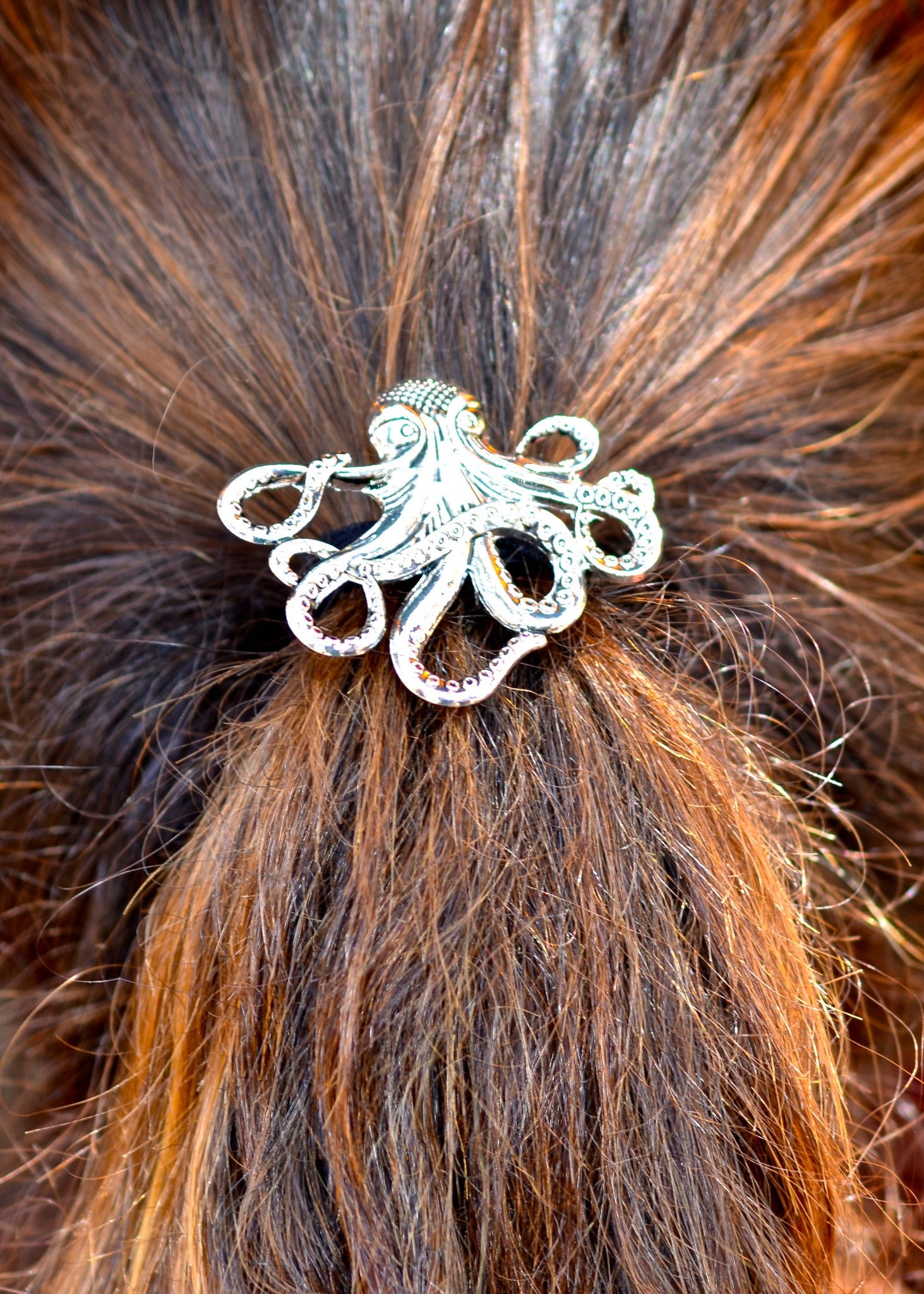 Model wearing Cthulhu Hair Hook – Silver Ponytail Holder fantasy design