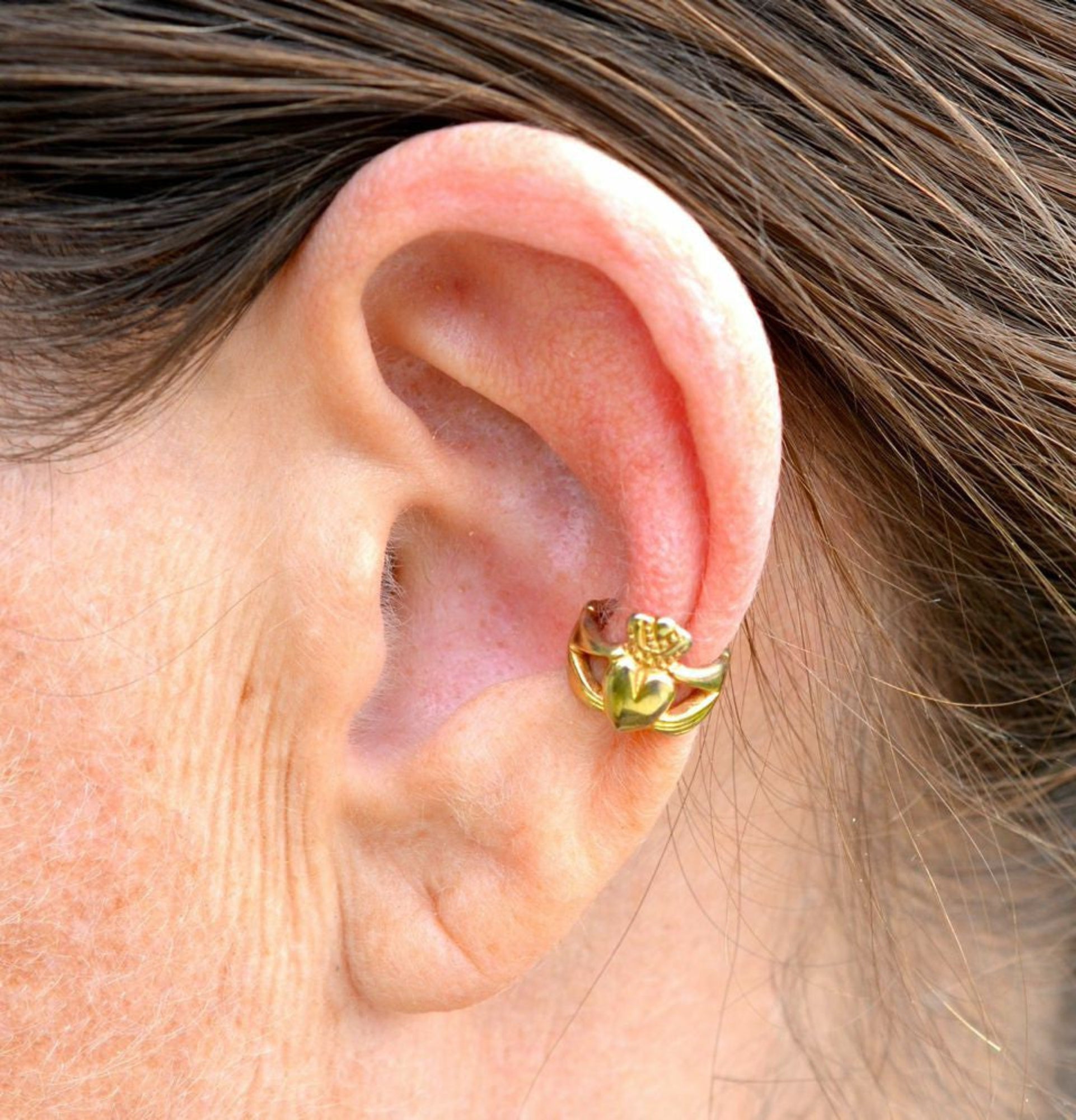 gold claddagh ear cuff non piercing earring front view
