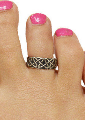 Model wearing Celtic Border Toe Ring - Sterling Silver Adjustable Jewelry